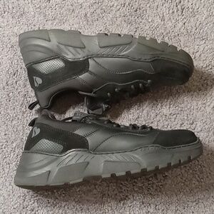 Skechers Womens Triple Black Athletic Workout Fitness Shoes Sz 9.5